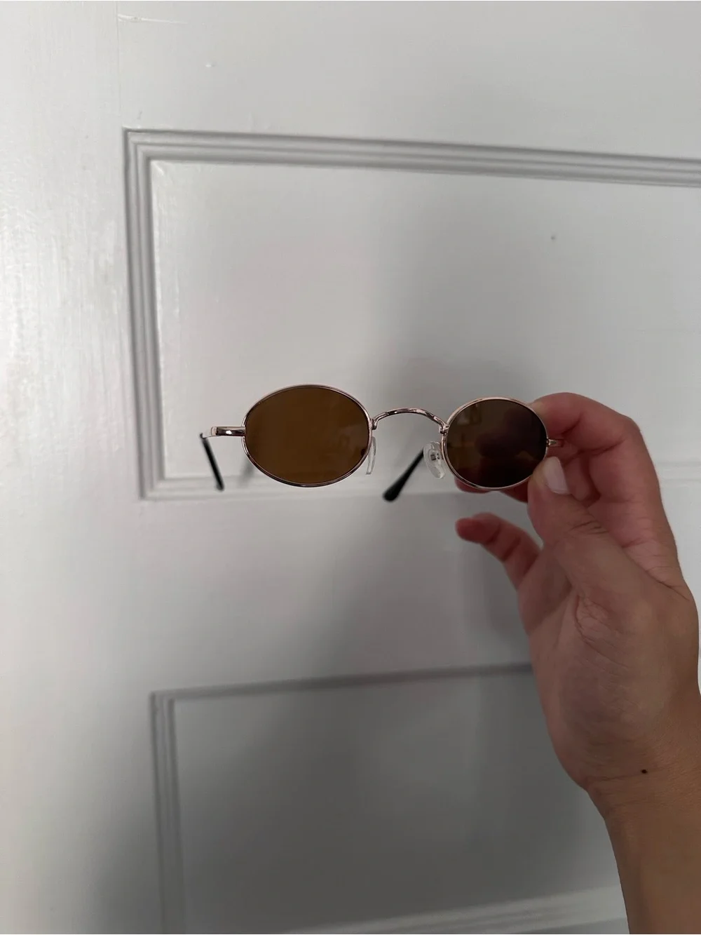 Vintage Inspired 90s small round sunglasses